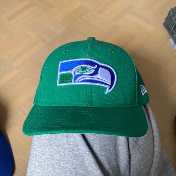 Seahawks new era - Picture 1 of 2